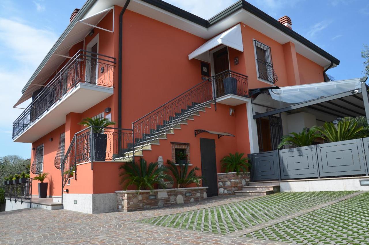 H2O Bed & Breakfast Сирмионе Екстериор снимка