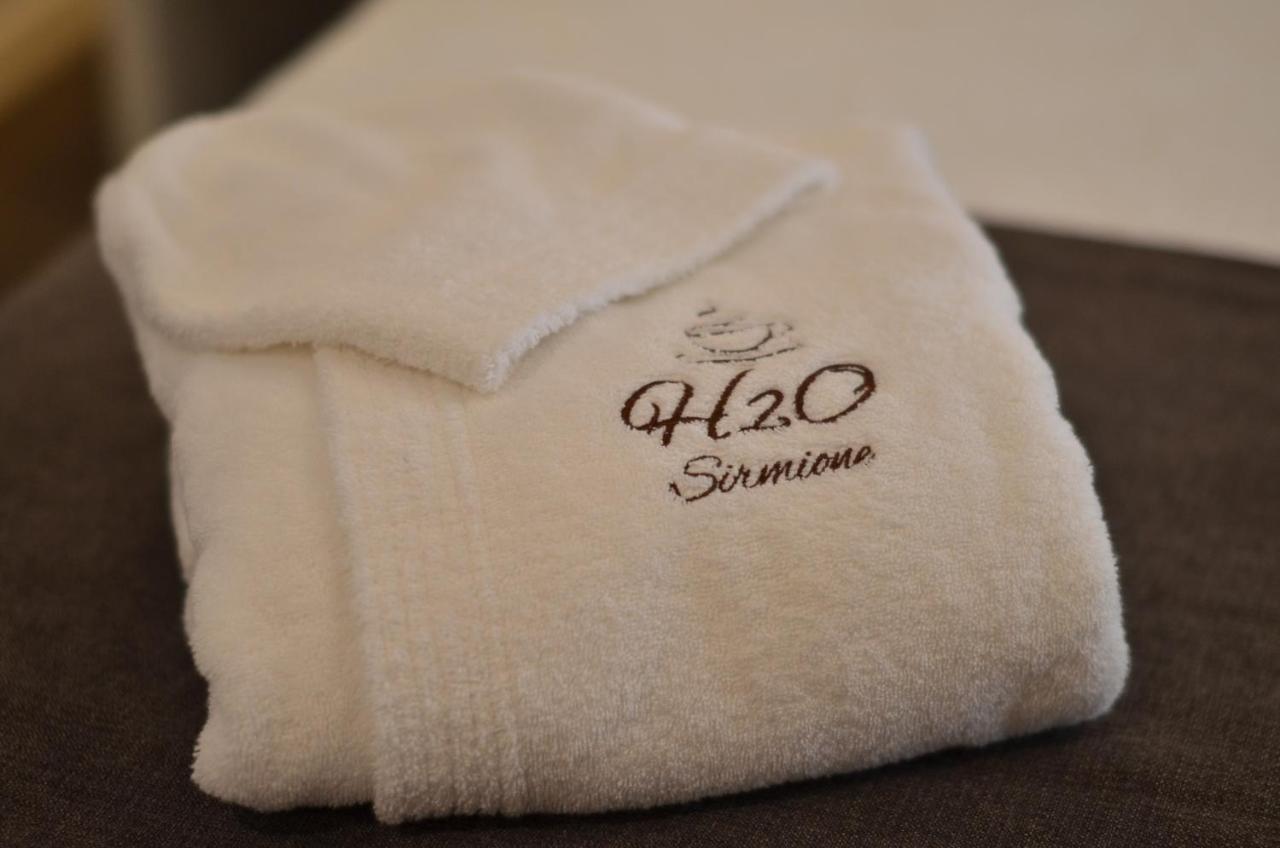 H2O Bed & Breakfast Сирмионе Екстериор снимка