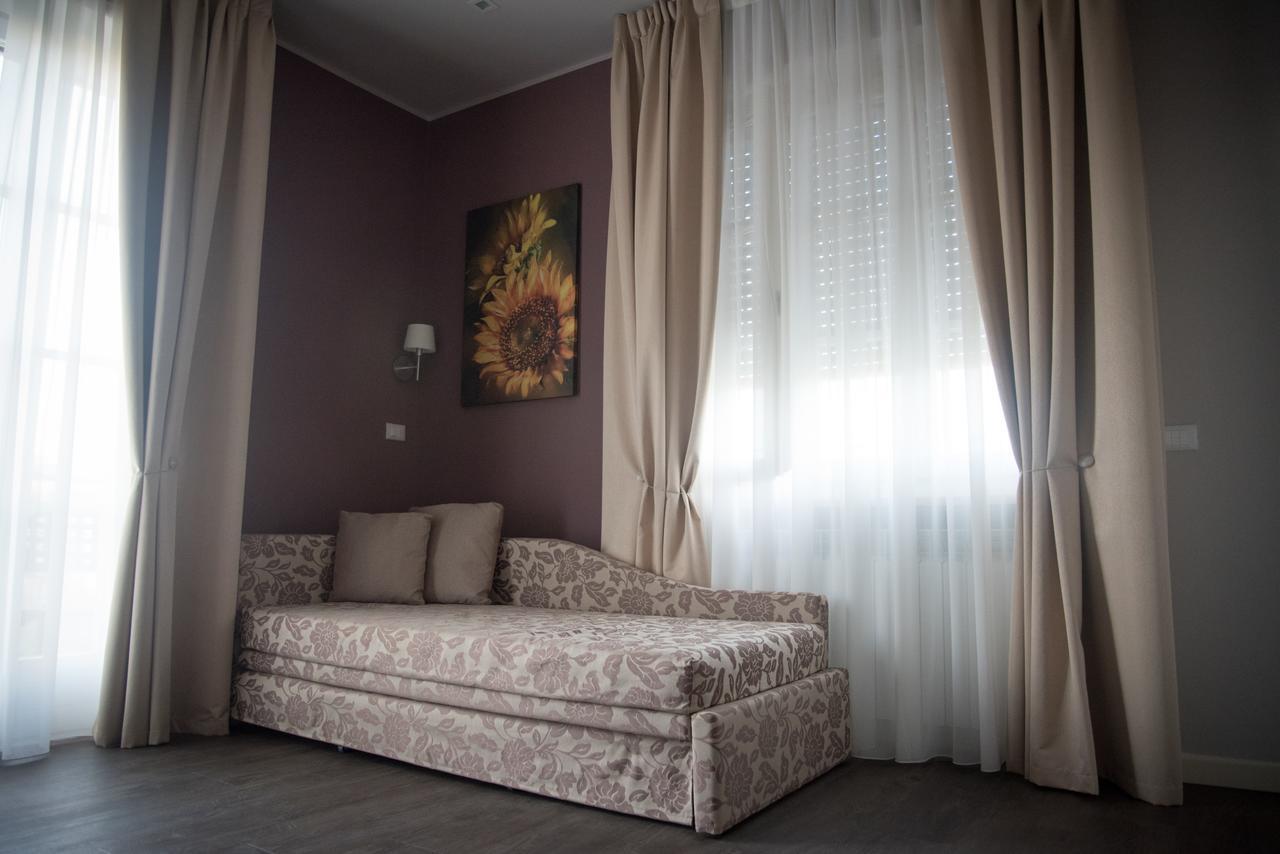 H2O Bed & Breakfast Сирмионе Екстериор снимка