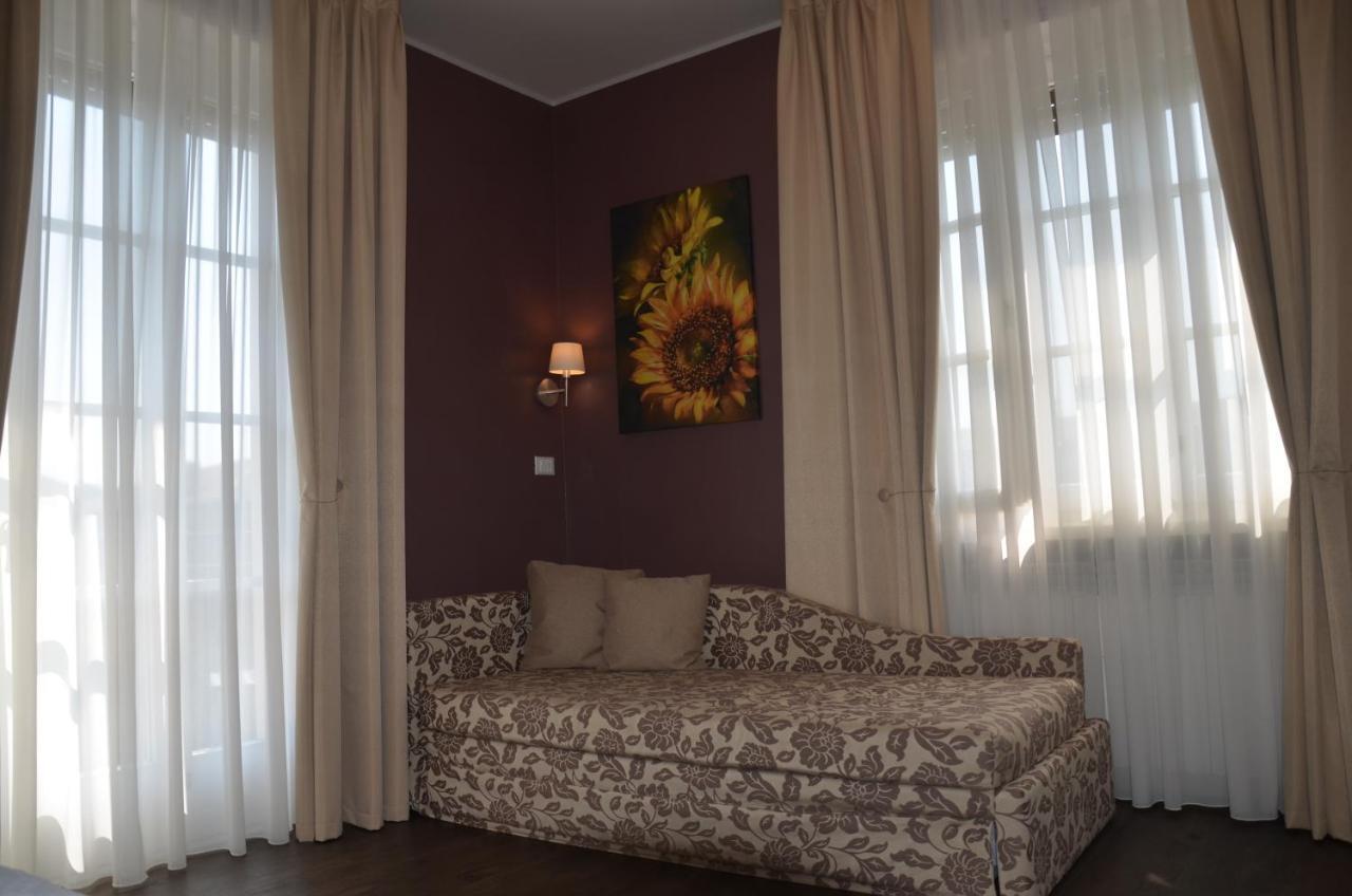 H2O Bed & Breakfast Сирмионе Екстериор снимка