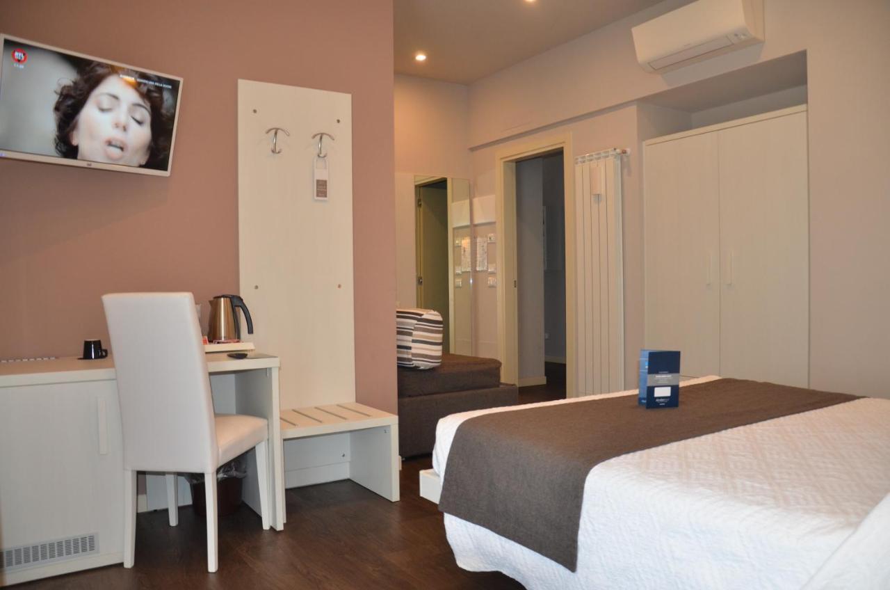 H2O Bed & Breakfast Сирмионе Екстериор снимка